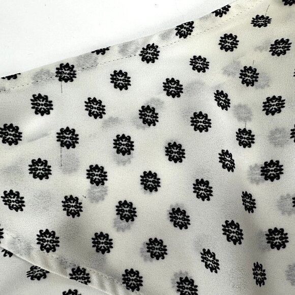 Collective Concepts Stitch Fix V-Neck Sleeveless Draped Blouse Top Size M - Picture 10 of 12